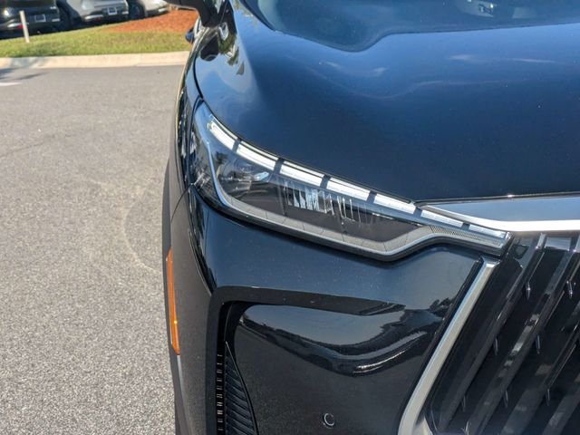 New 2027 MINERAL BLACK INFINITI Luxe FWD image 9