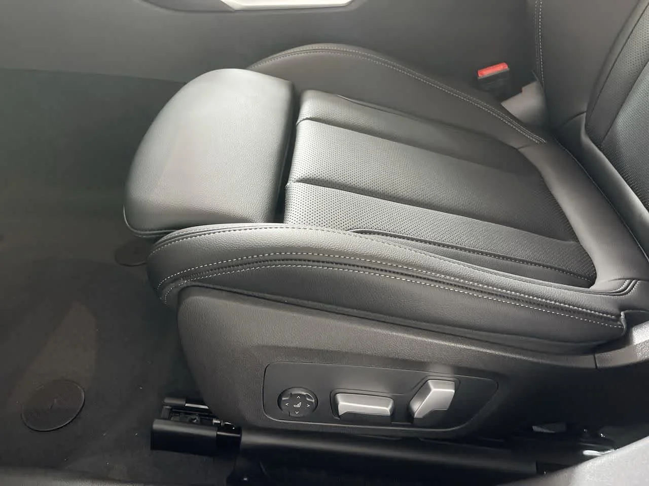 Certified Used 2024 Brooklyn Grey Metallic BMW 330i xDrive image 10