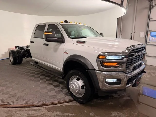 2026 RAM 5500 Big Horn 4X4 Crew Cab DRW 197" WB's photo