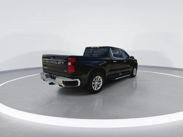 Used 2022 Black Chevrolet LTZ image 11