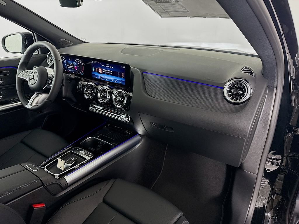 Used 2026 Black Mercedes-Benz GLA 250 image 31