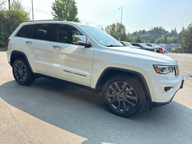 Used 2018 Bright White Clearcoat Jeep Limited image 1
