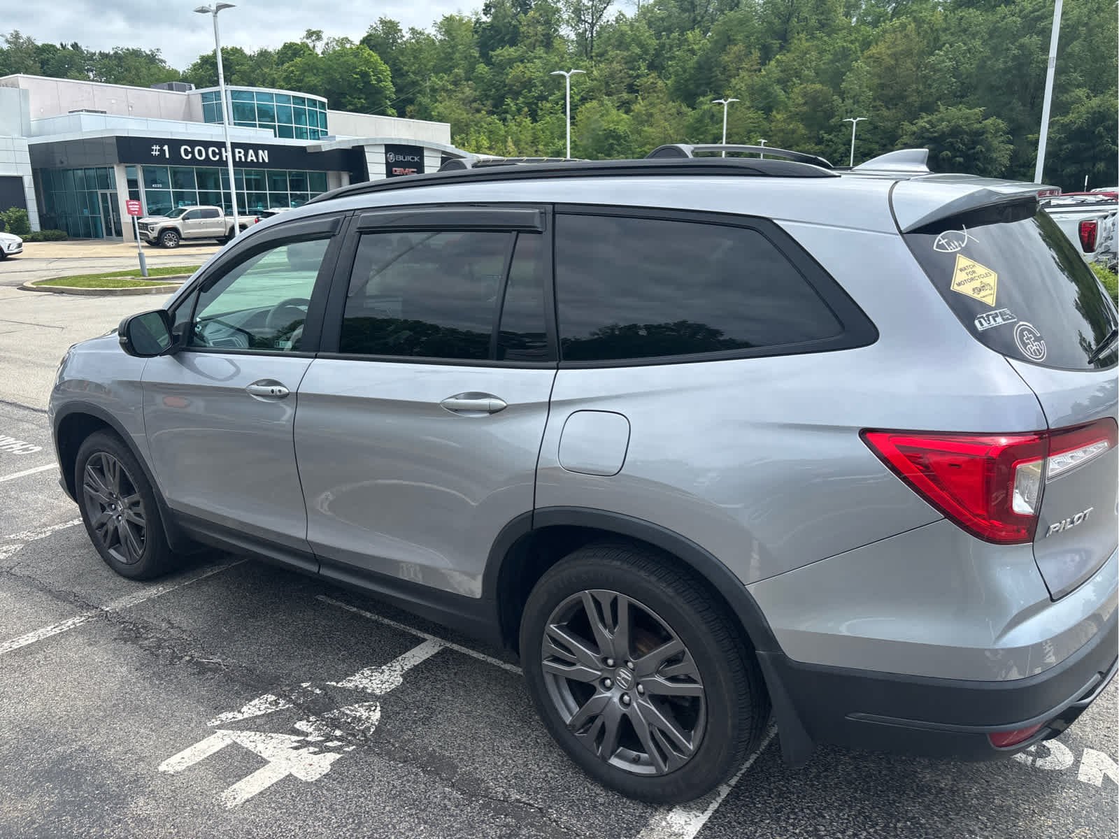 Used 2022 Lunar Silver Metallic Honda Sport image 7