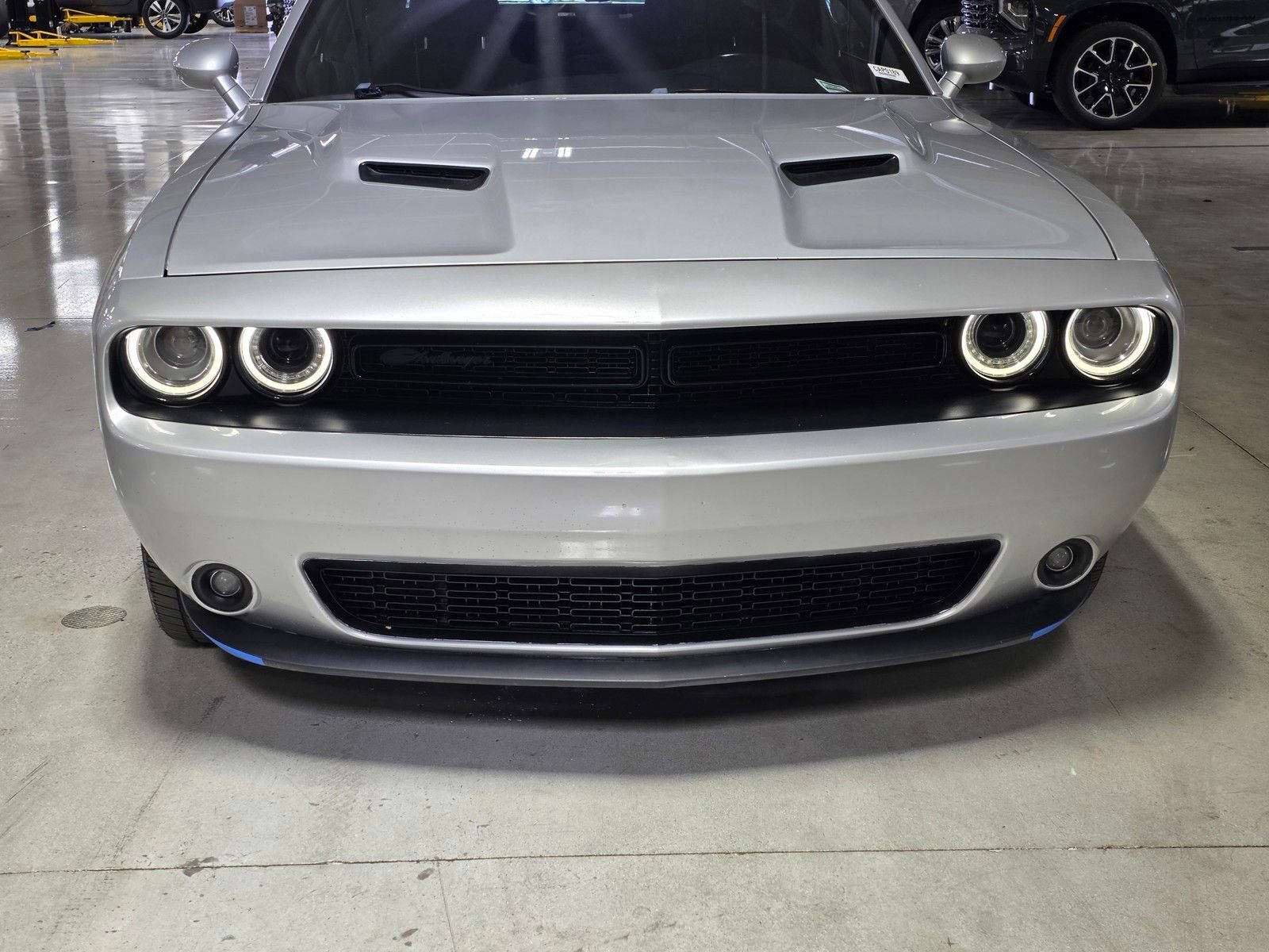 Used 2022  Dodge SXT image 9