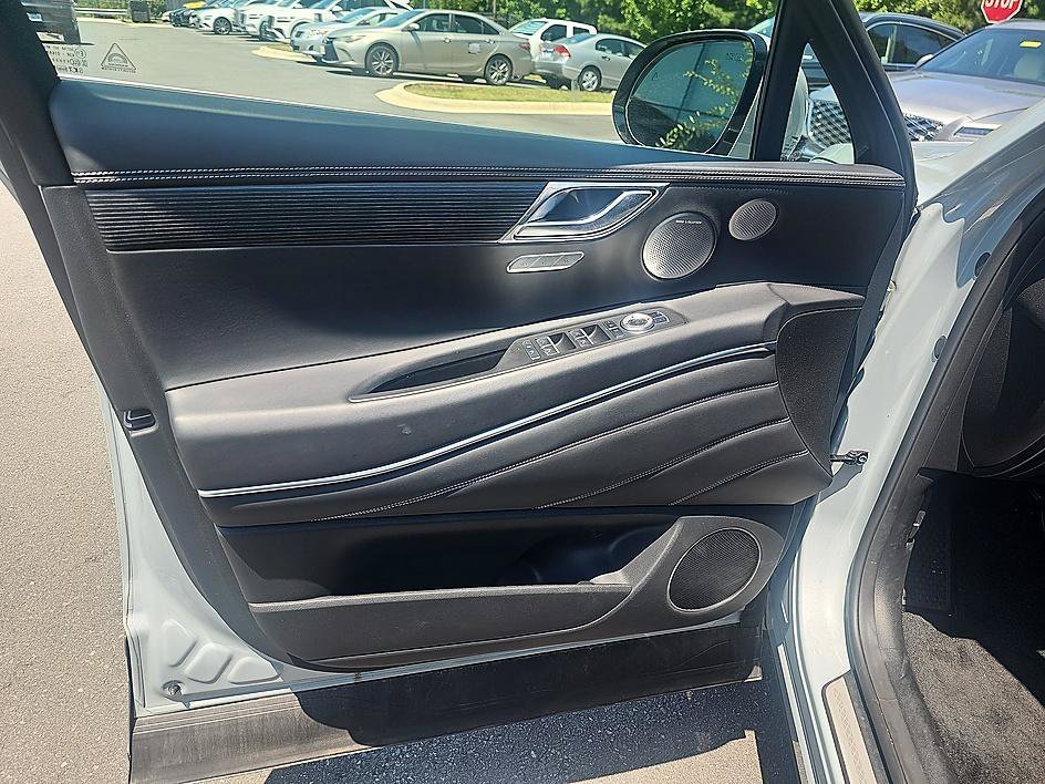 Used 2025 Bering Blue Genesis 3.5T image 10