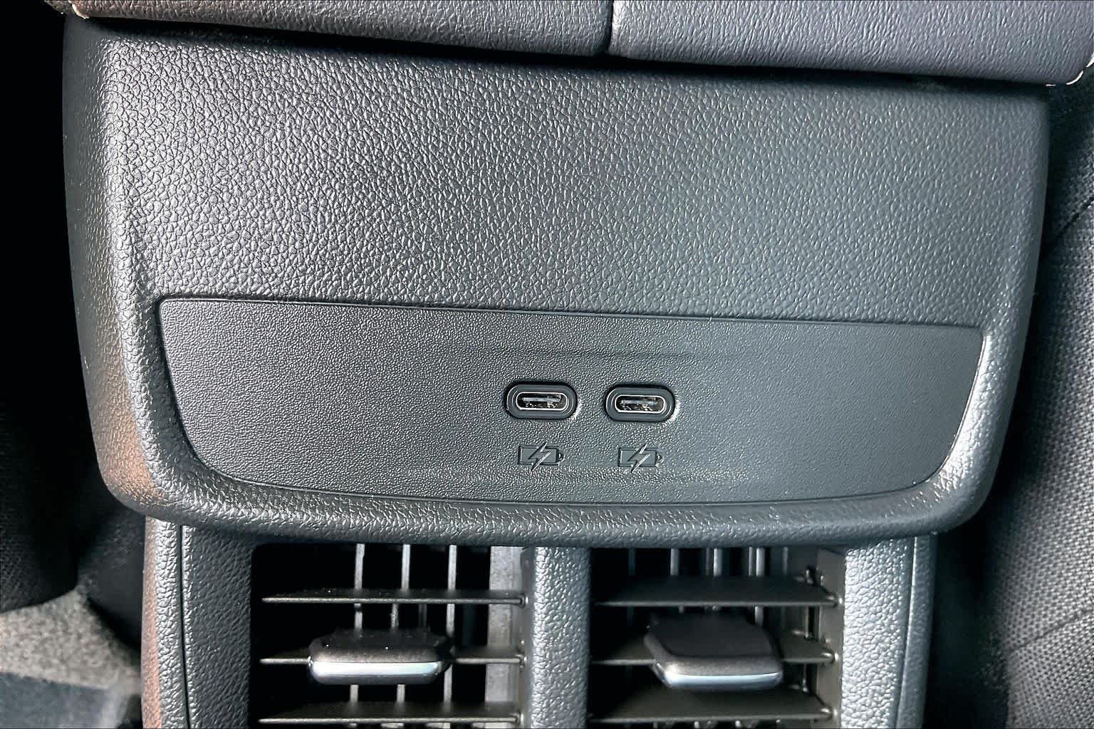 Used 2026 Ebony Twilight Metallic GMC FWD Elevation image 31