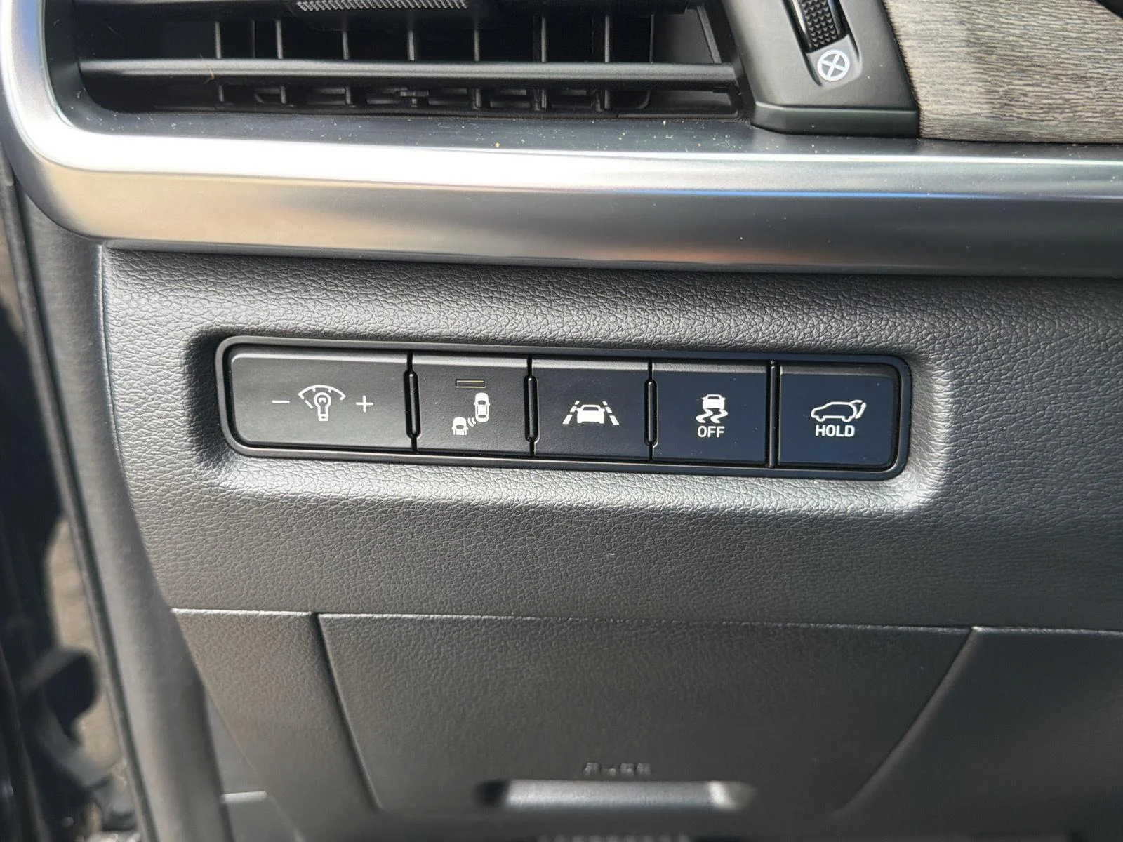 Used 2020 Ebony Black Kia EX image 17