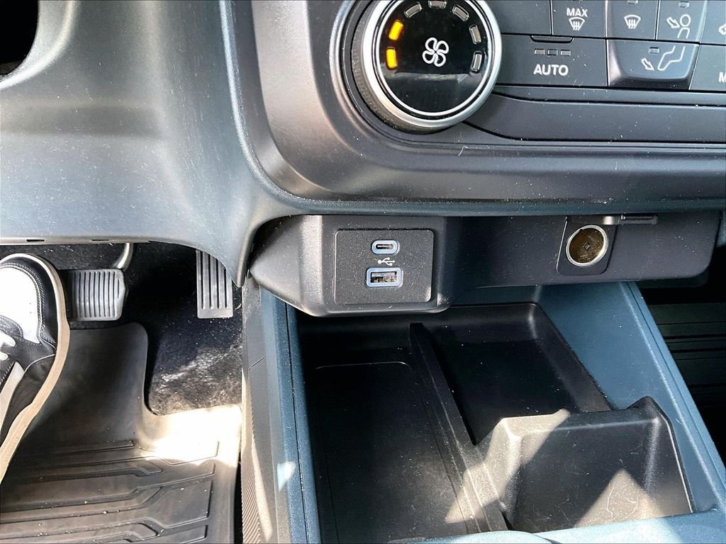 Used 2022 Gray Metallic Ford XL image 26