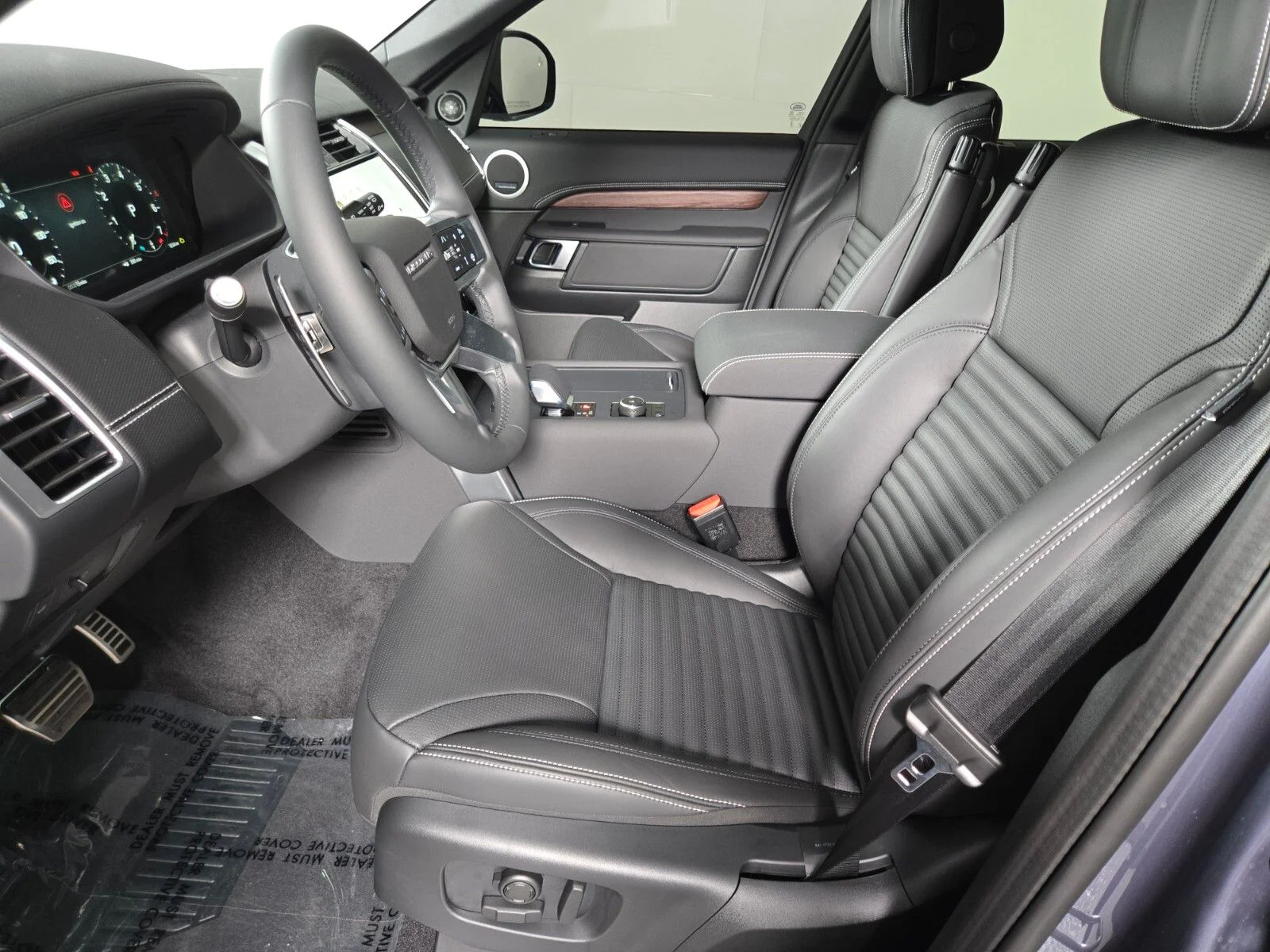 New 2026 Varesine Blue Land Rover Dynamic SE image 11