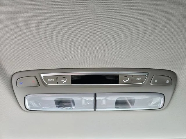 Used 2025 Everlasting Silver Kia EX image 17
