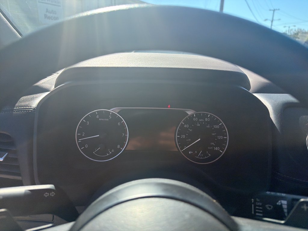 Used 2023 White Nissan S image 18