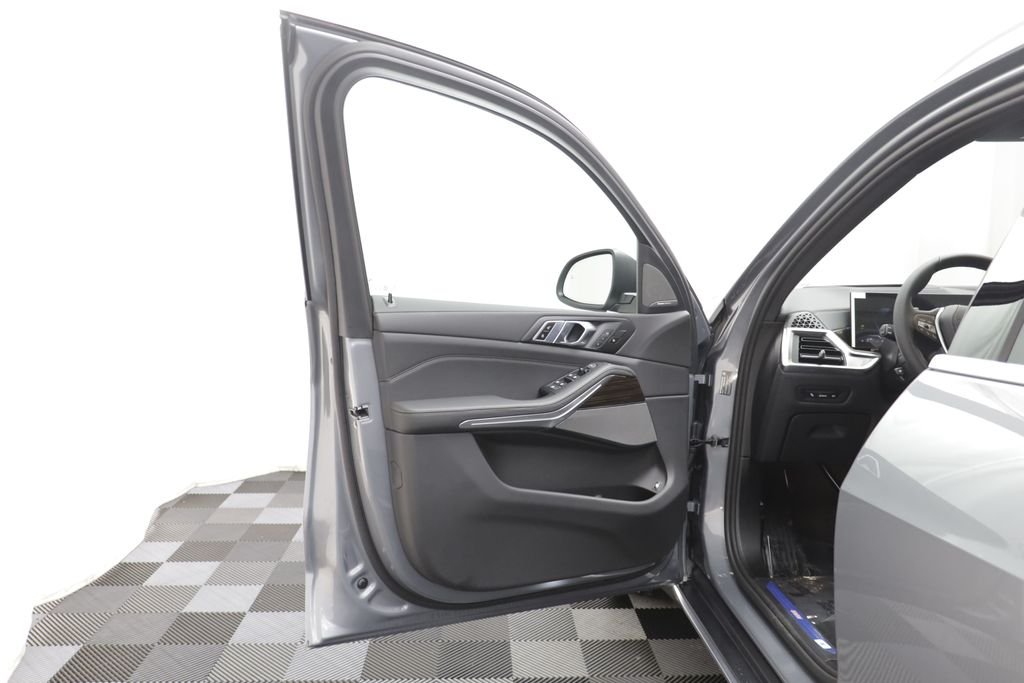 New 2026 Gray Metallic BMW xDrive50e image 6