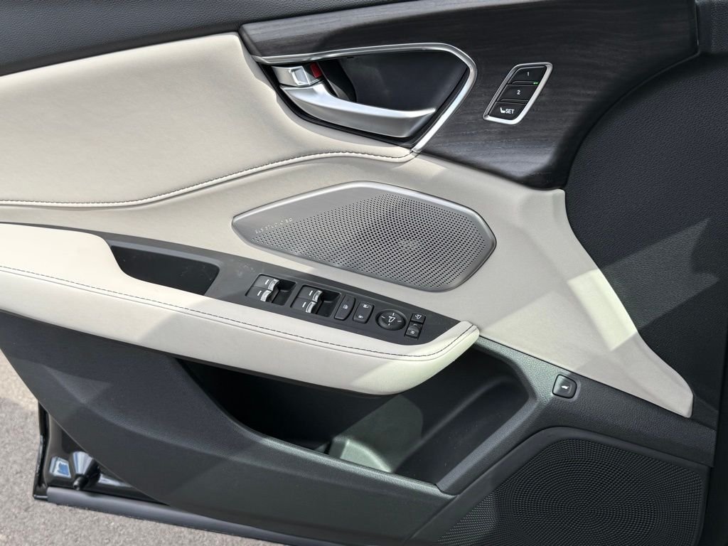 New 2026 Majestic Black Pearl Acura Advance Package image 26