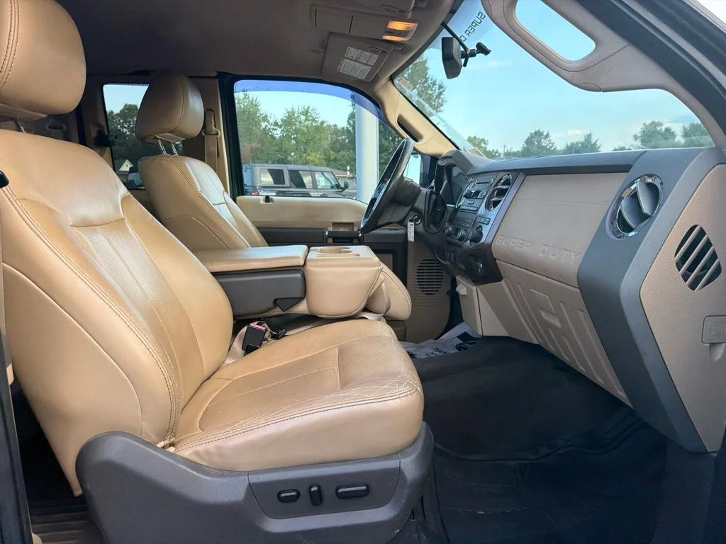 Used 2011 Blue Ford Lariat image 11