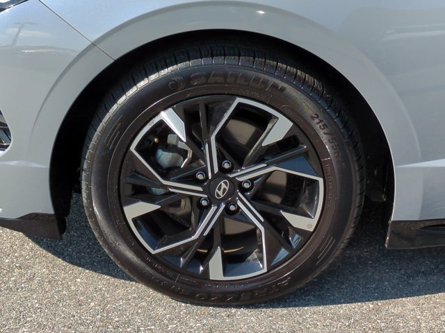 Used 2024 Blue Hyundai SEL image 10