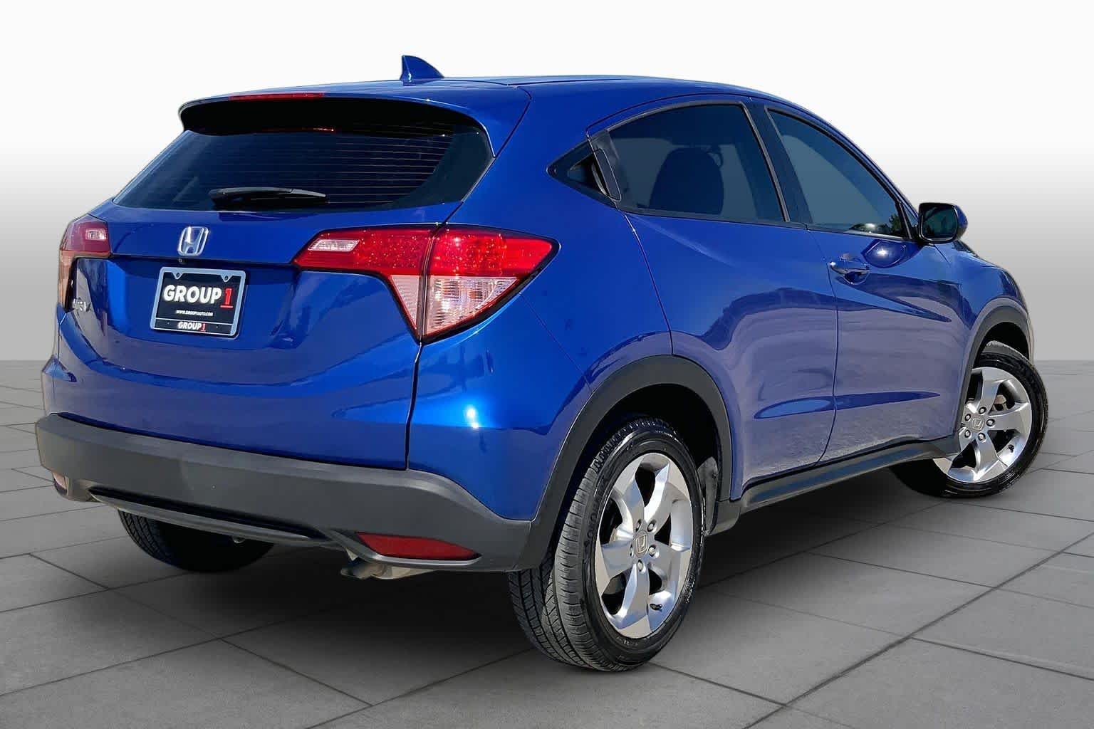 Used 2018 Aegean Blue Metallic Honda LX image 13