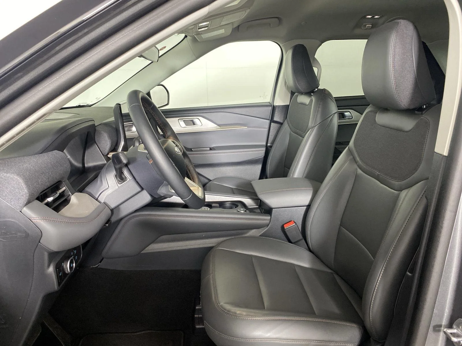 Used 2026 Carbonized Gray Ford Active image 10