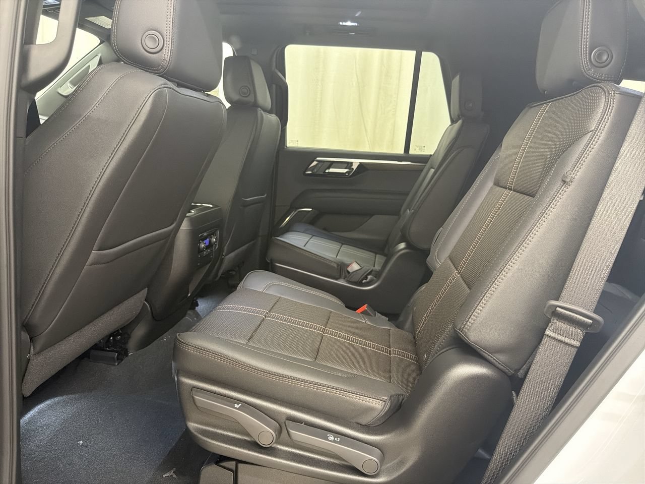 2026 Chevrolet Tahoe High Country - Photo 19