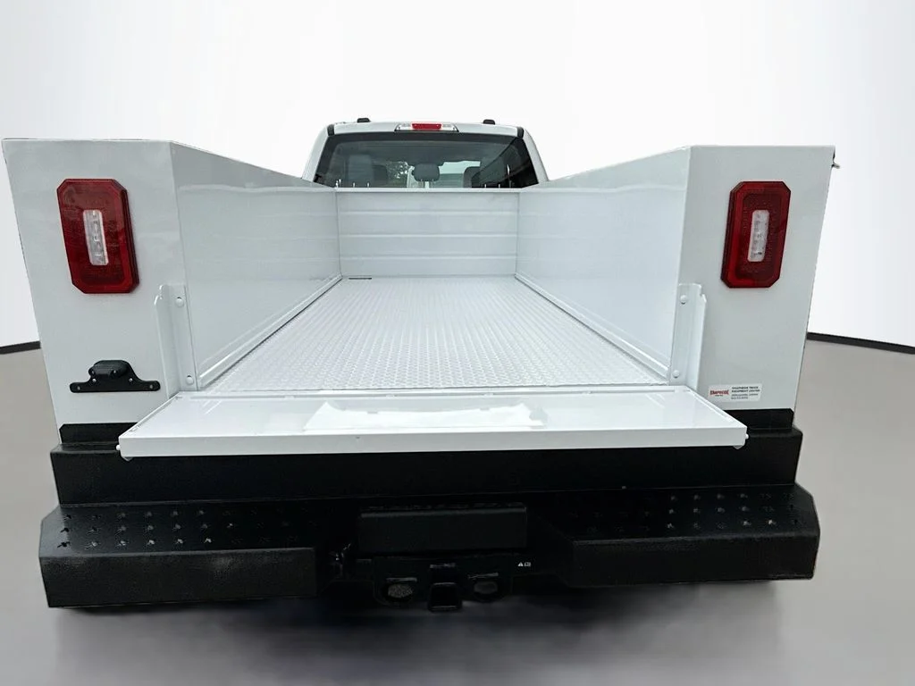 New 2026 Oxford White Ford F-250® XL image 23
