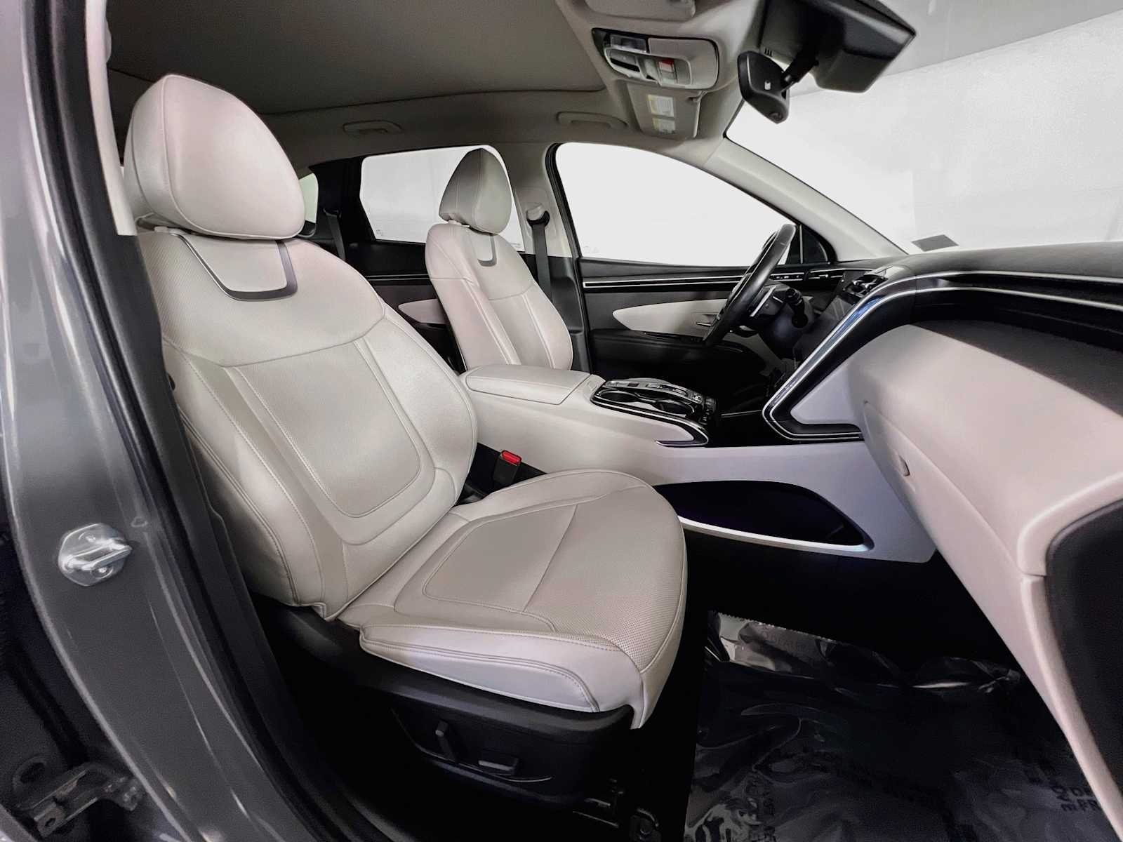 Used 2024 Hampton Gray Hyundai Limited image 30