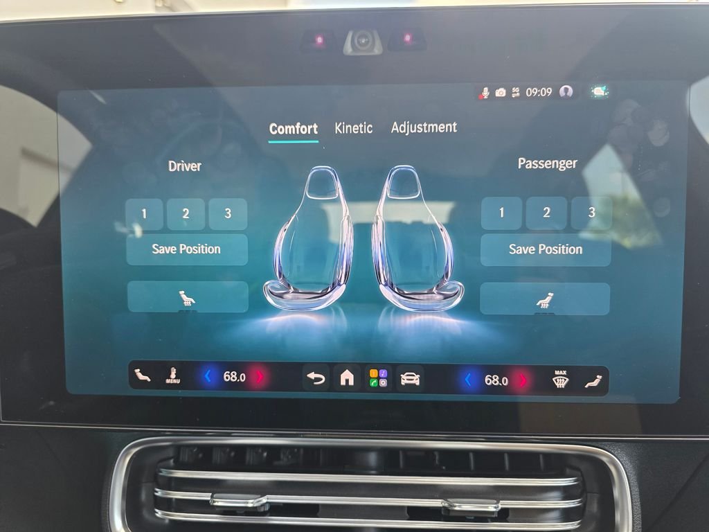 New 2027 Polar White Mercedes-Benz CLA 250+ image 30