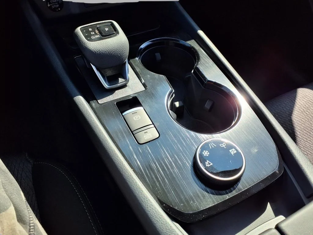 New 2026 Deep Ocean Blue Pearl Nissan SV image 10