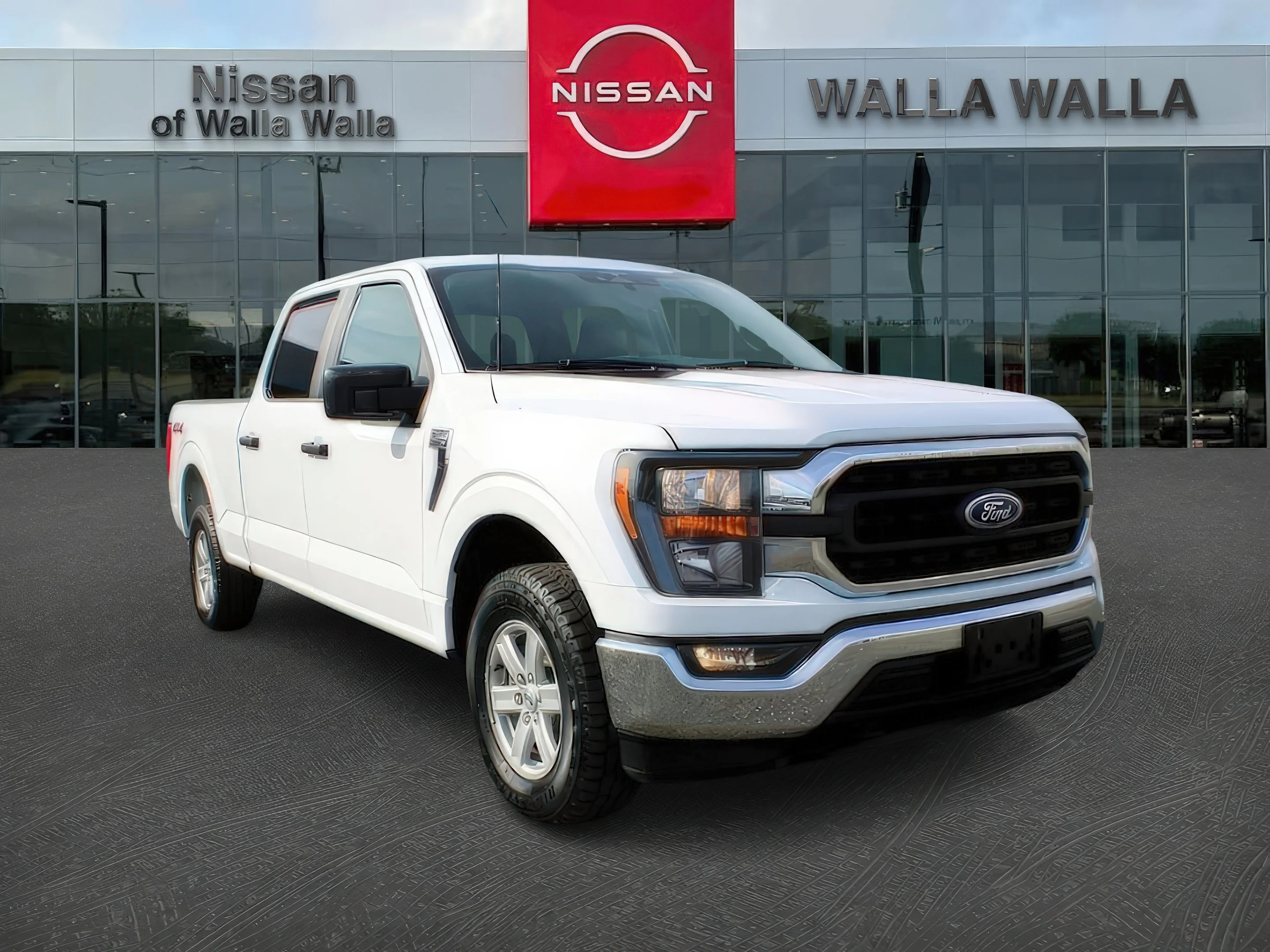 2023 Ford F-150 XLT 4x4 SuperCrew 157 in's photo