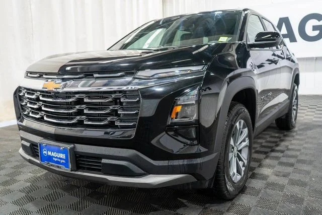 New 2027 Mosaic Black Metallic Chevrolet LT image 2