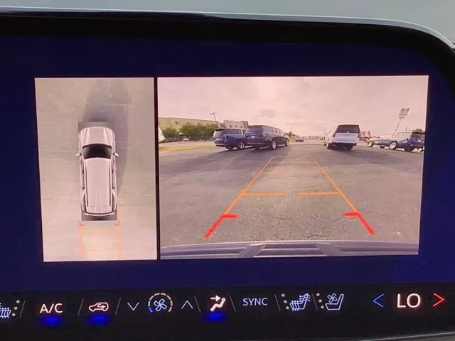 2025 Chevrolet Tahoe Premier - Photo 25