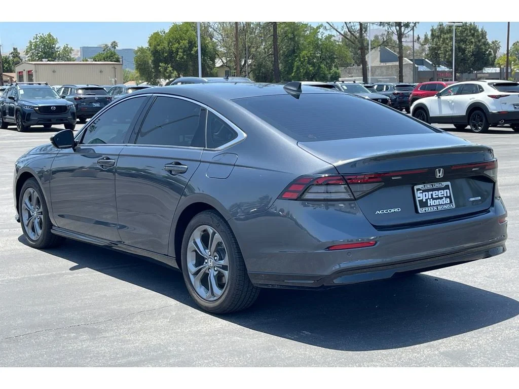 Used 2023 Meteorite Gray Metallic Honda EX-L image 3