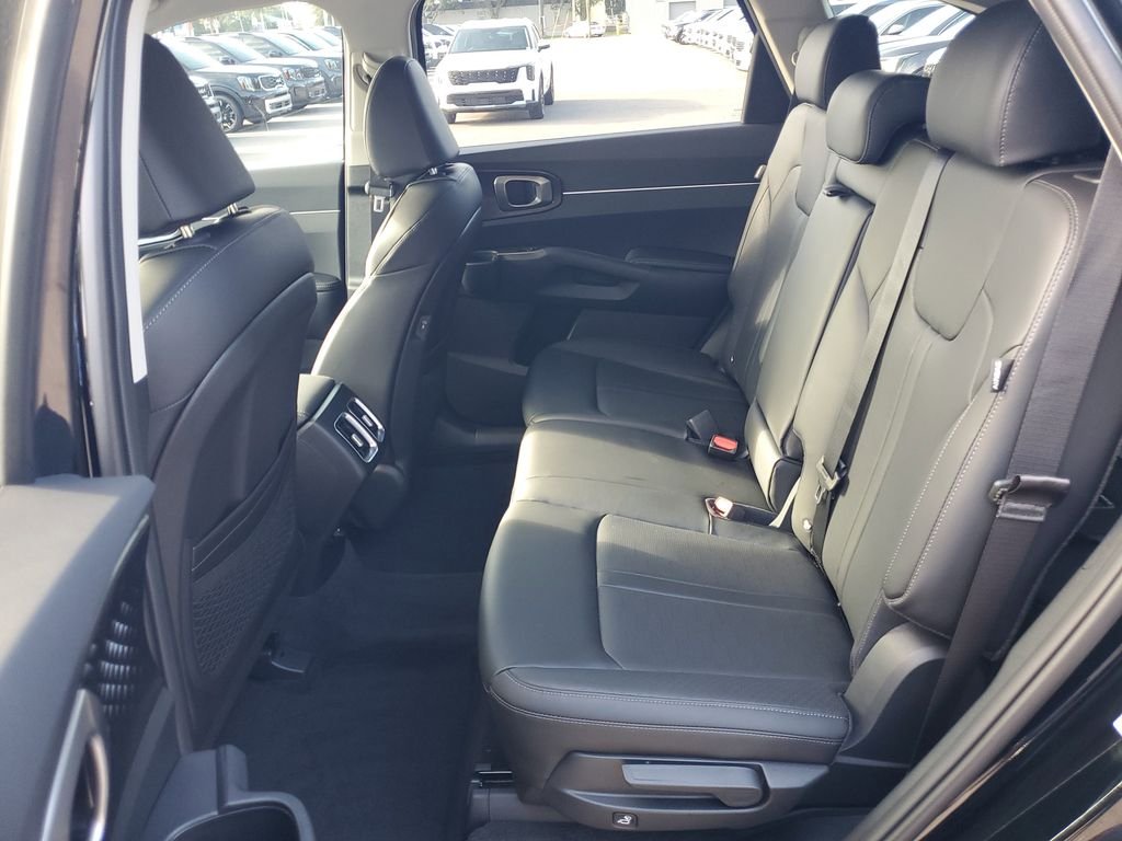 2026 Kia Sorento EX - Photo 16