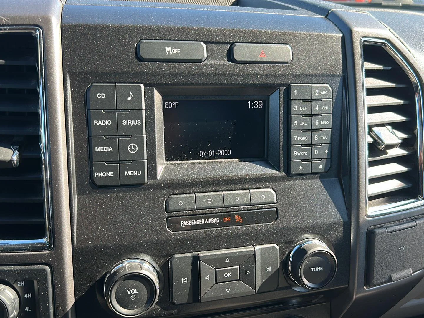 Used 2015 Blue Jeans Metallic Ford XLT image 13