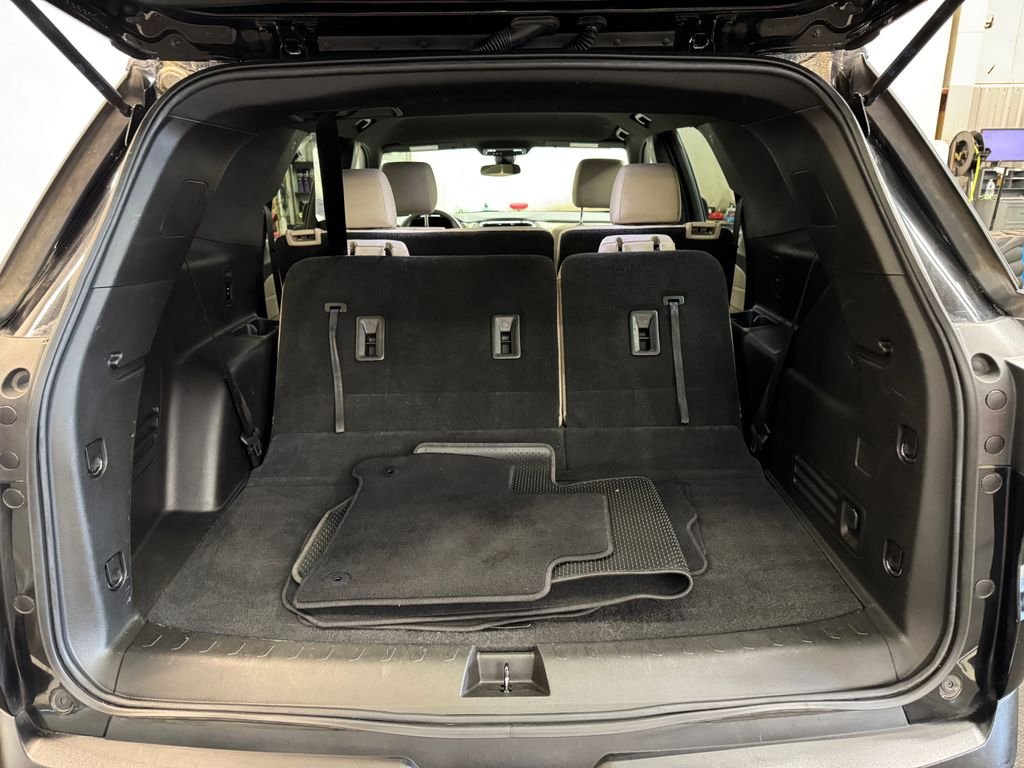 Used 2022 Black Metallic Chevrolet LS image 7