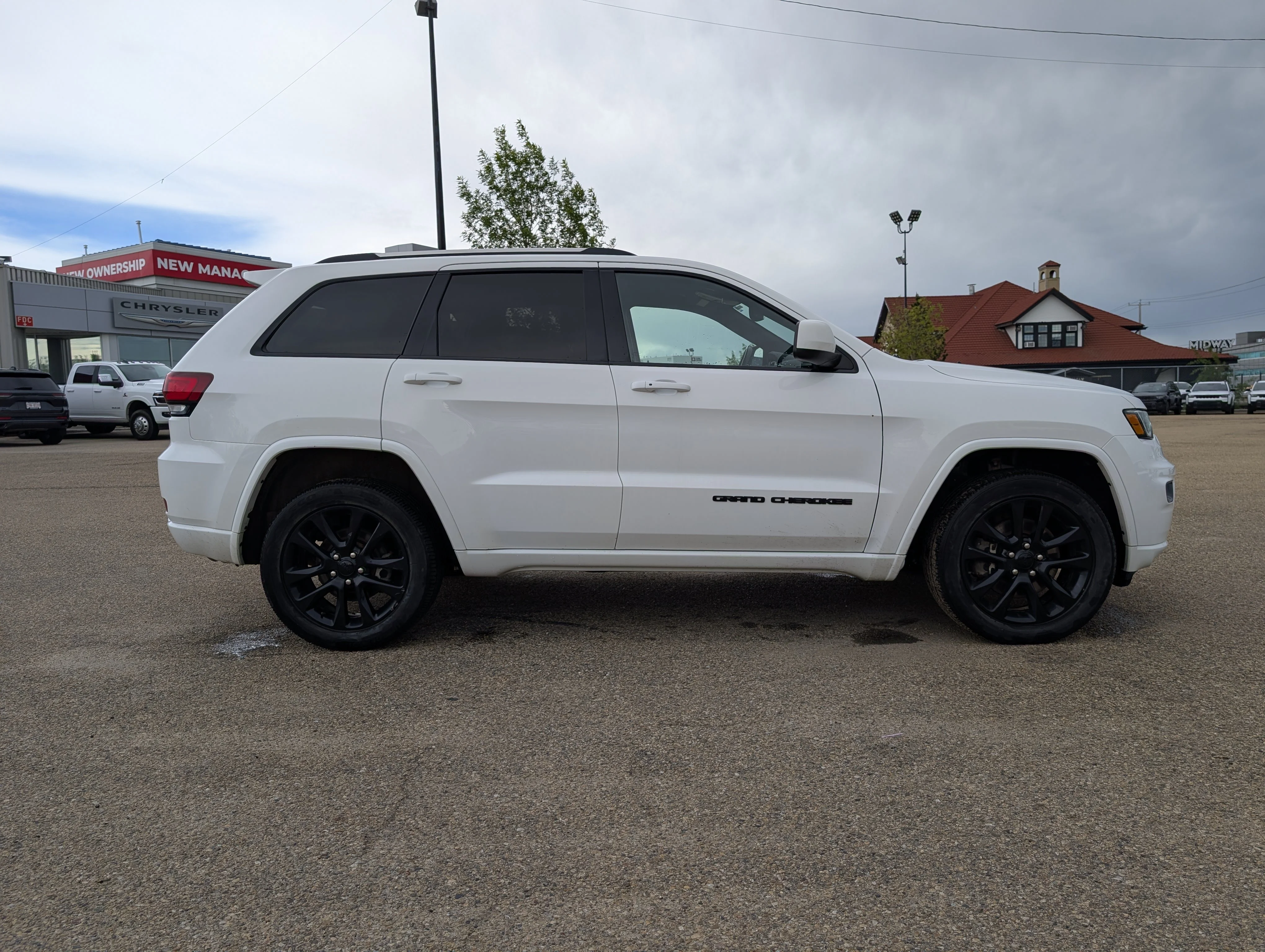 Used 2021 Bright White Jeep Altitude image 8