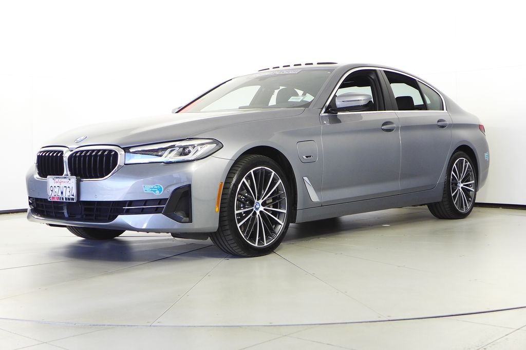 Certified Used 2023 Skyscraper Gray Metallic BMW 530e iPerformance image 2