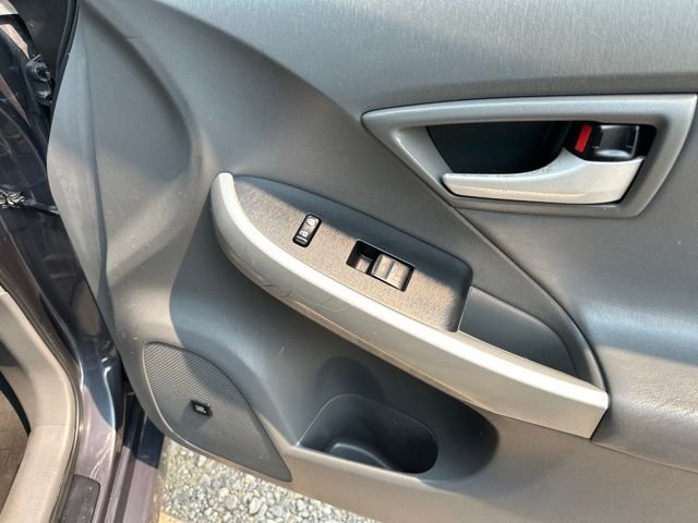 Used 2010 Winter Gray Metallic Toyota I image 22
