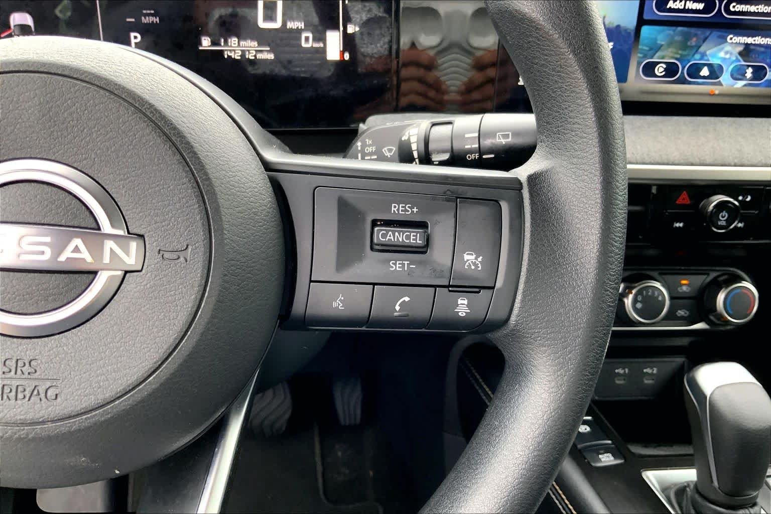 Used 2025 Aspen White Tricoat Nissan SV image 47