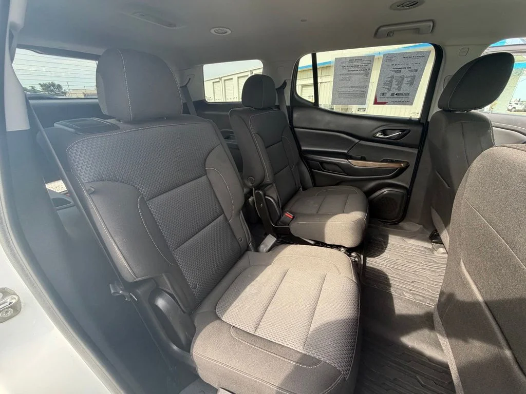 Used 2023 White GMC SLE image 30