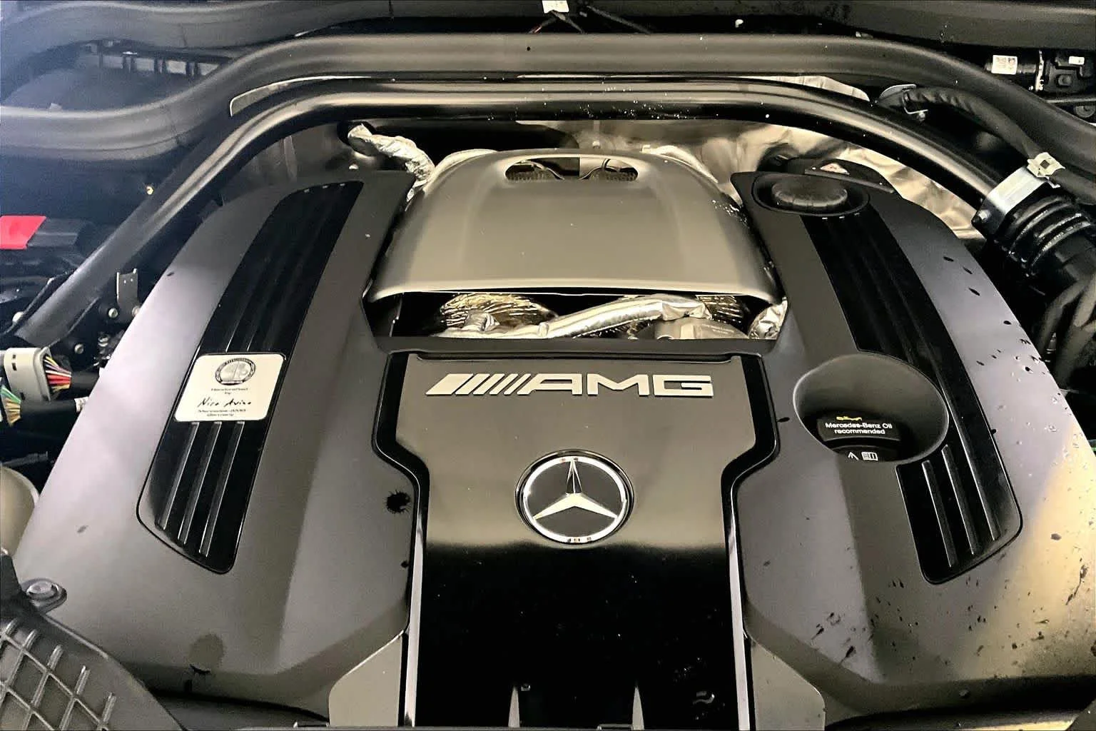 New 2027 MANUFAKTUR Night Black Magno Mercedes-Benz AMG® G 63 image 14