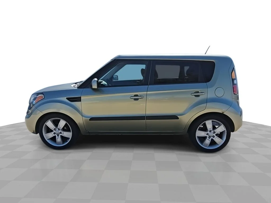 Used 2011 Green Kia Exclaim image 5