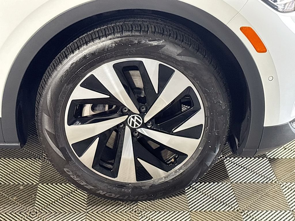 Certified Used 2024 Pure White Volkswagen Standard image 25