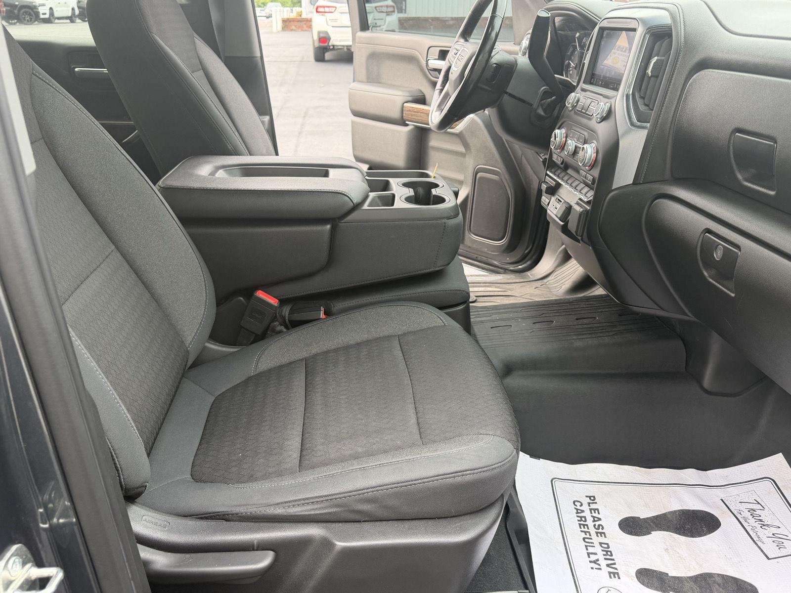 Used 2019 Dark Sky Metallic GMC SLE image 27