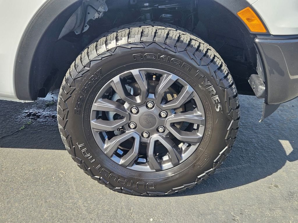 Used 2022 Oxford White Ford XLT image 31