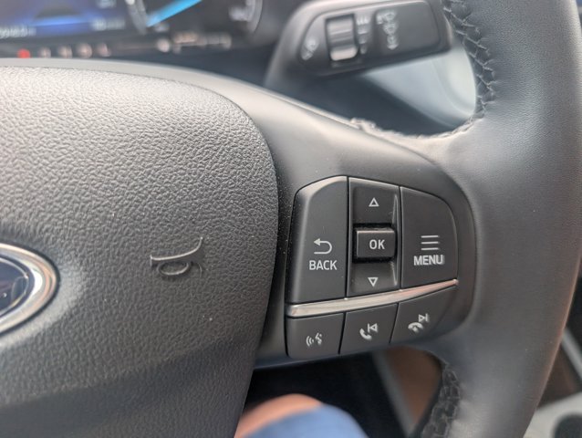 Used 2024 Gray Ford LARIAT image 22