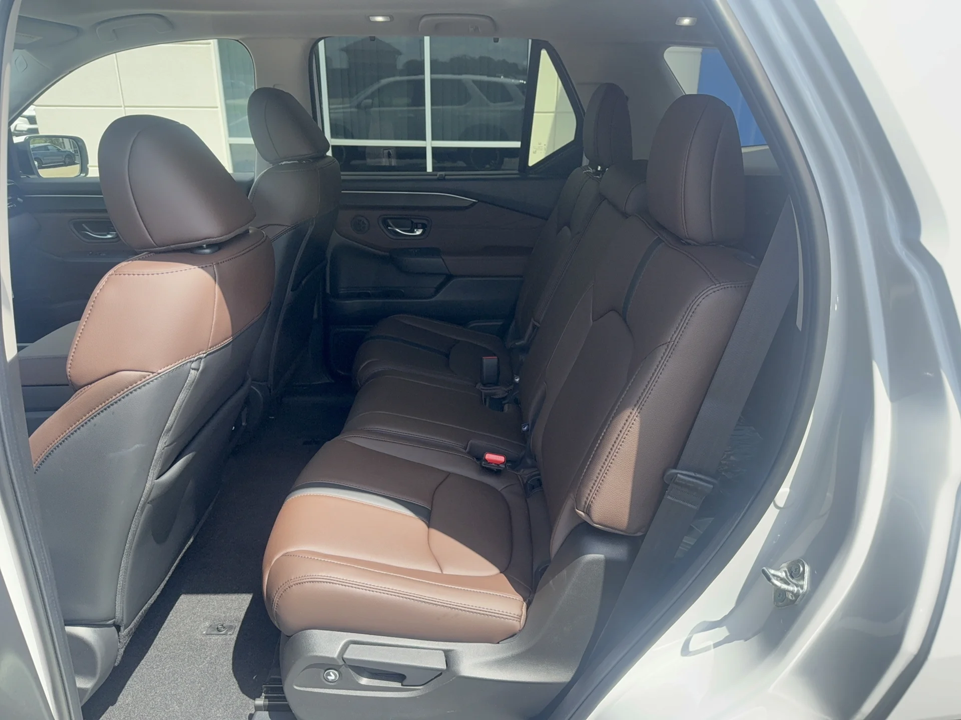 New 2026 Platinum White Pearl Honda Touring Blackout image 11