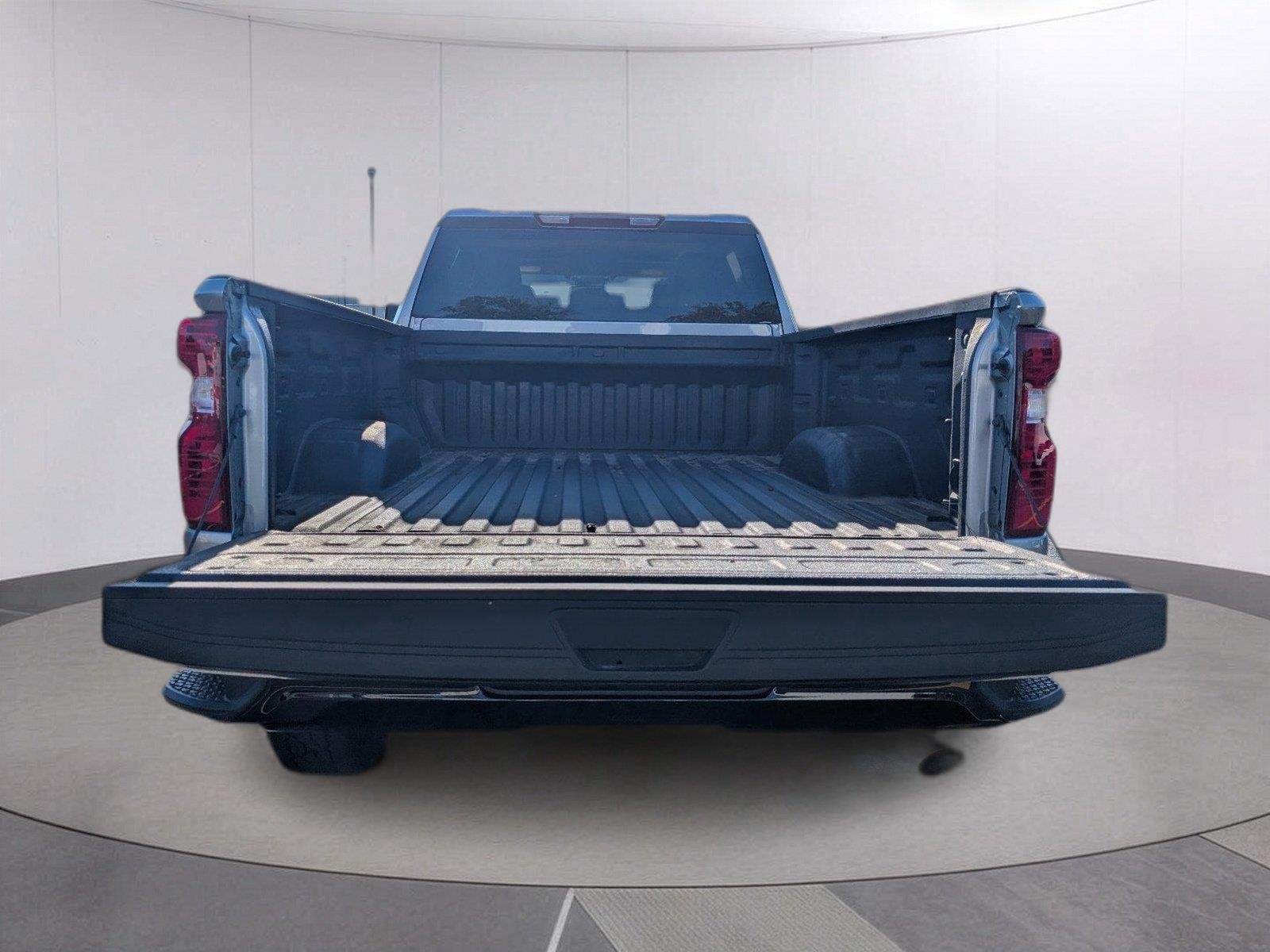 Used 2025 Sterling Gray Metallic Chevrolet Custom image 5