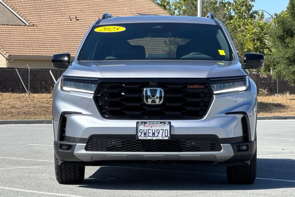 Used 2025 Lunar Silver Metallic Honda TrailSport image 10