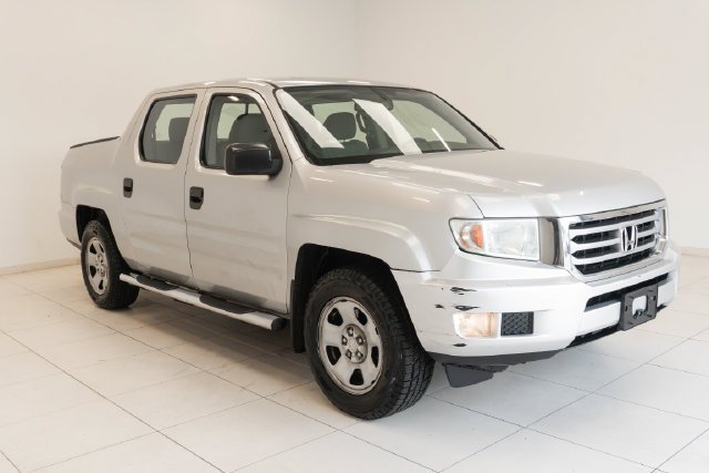Used 2013 Silver Honda RT image 23