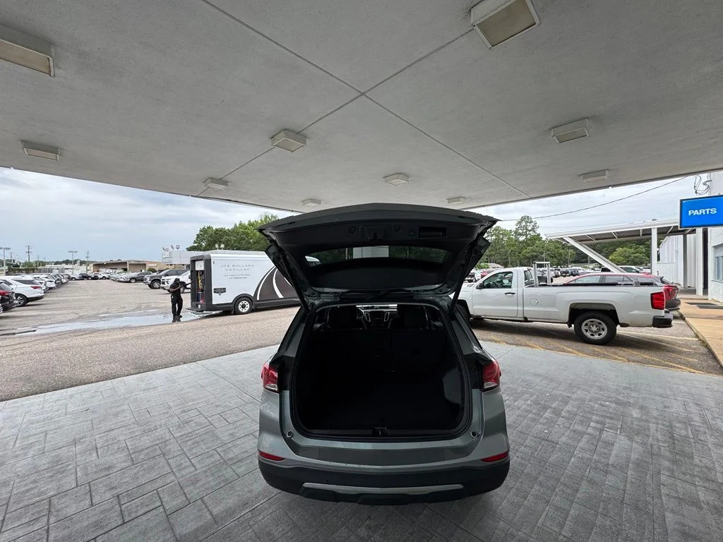 Used 2024 Sterling Gray Metallic Chevrolet LT image 8