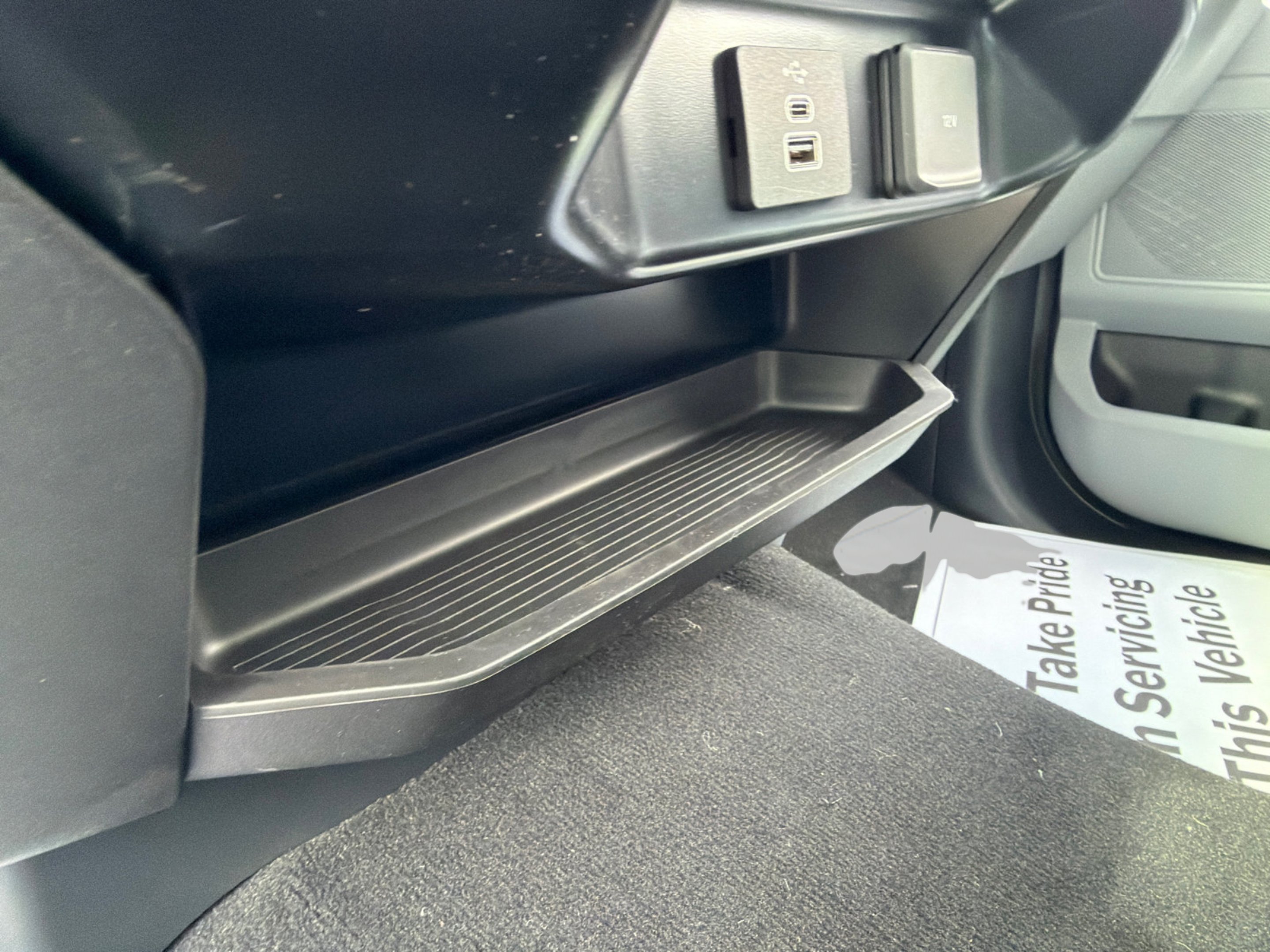 New 2026 Carbonized Gray Metallic Ford F-350® XLT image 29